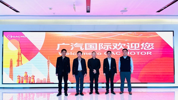 在國家“一帶一路”政策和加強發展中亞經濟的大背景下，經粵科云與廣汽國際雙方領導和團隊的多次溝通協調，就共同開拓中亞各國和俄羅斯的新能源產品市場，促進雙邊貿易，協同中歐班列國際物流打造一站式跨境“廣東-中亞”數字化供應鏈經貿平臺等，達成一系列合作，并于2024年1月5日正式簽署戰略合作協議。